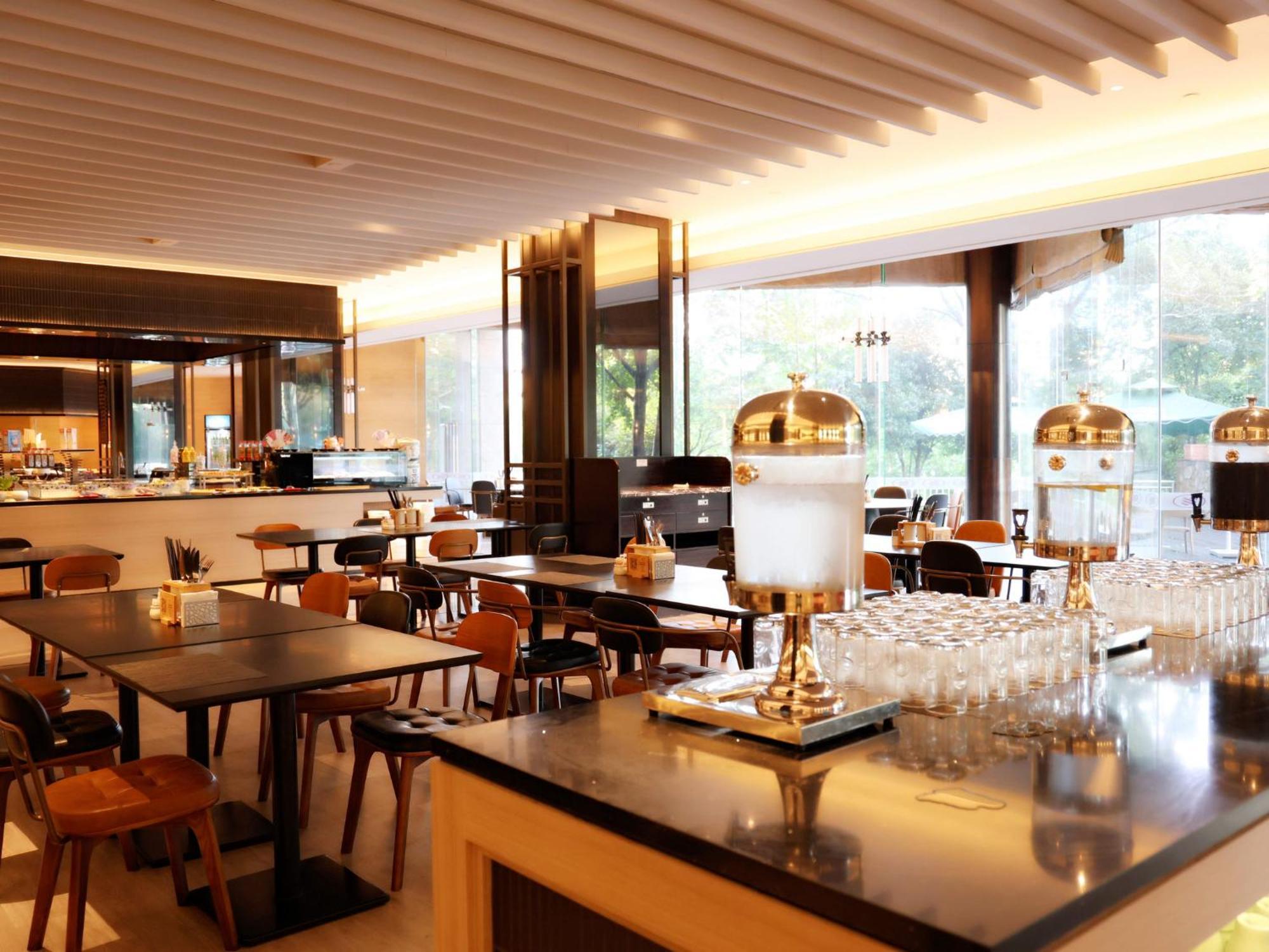 Crowne Plaza Shanghai Anting-Auto City - 15 Minutes Drive To F1 Jiading Buitenkant foto