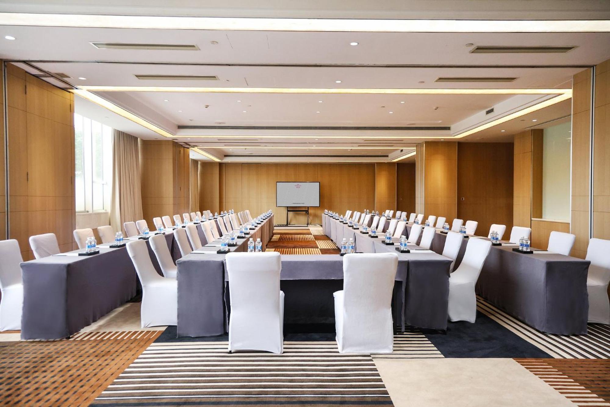 Crowne Plaza Shanghai Anting-Auto City - 15 Minutes Drive To F1 Jiading Buitenkant foto