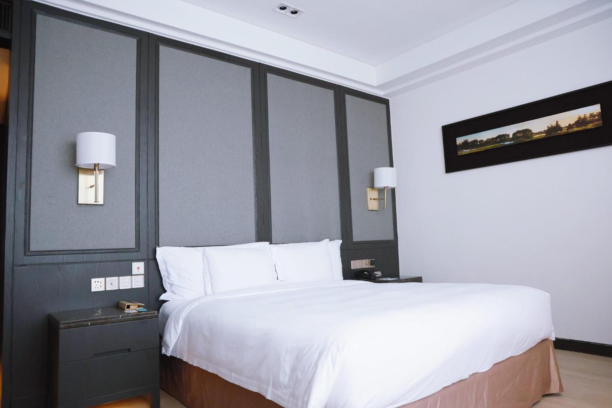 Crowne Plaza Shanghai Anting-Auto City - 15 Minutes Drive To F1 Jiading Buitenkant foto